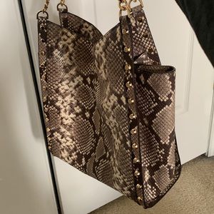 NWT Michael Kors Cheetah Print with Gold Hardware Handbag